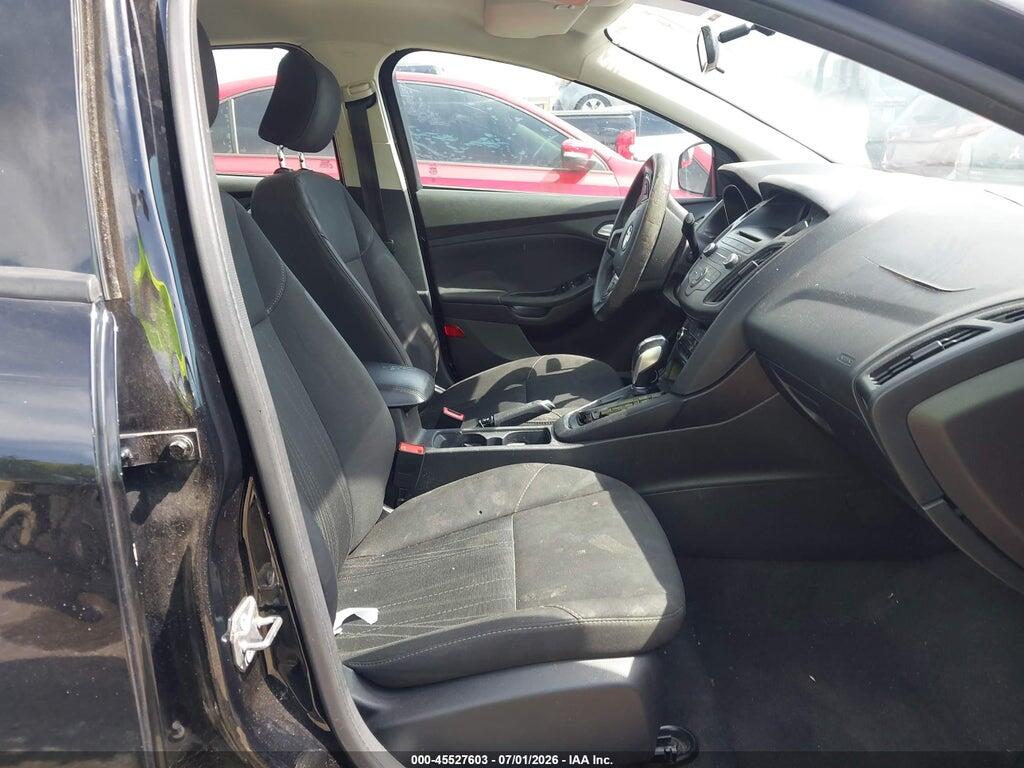 1FADP3F21GL262437 2016 FORD FOCUS photo no. 5