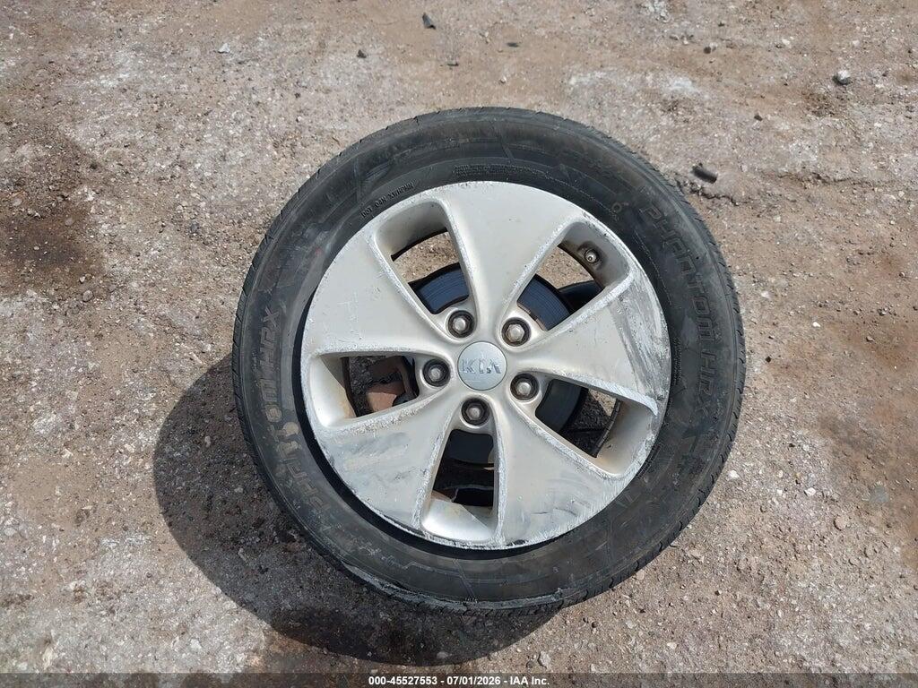 KNDJN2A24G7351237 2016 KIA SOUL photo no. 12