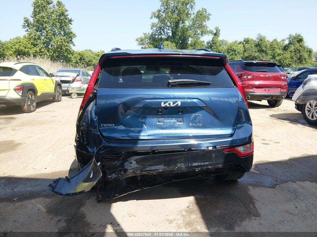 KNDCR3L11P5040657 2023 KIA NIRO EV photo no. 6