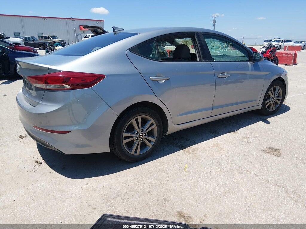 5NPD84LF6HH106923 2017 HYUNDAI ELANTRA photo no. 4