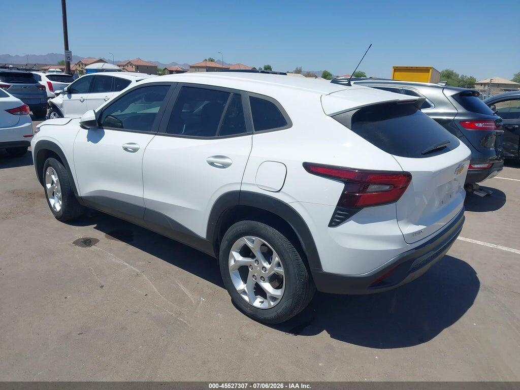 KL77LFE27RC135990 2024 CHEVROLET TRAX photo no. 3