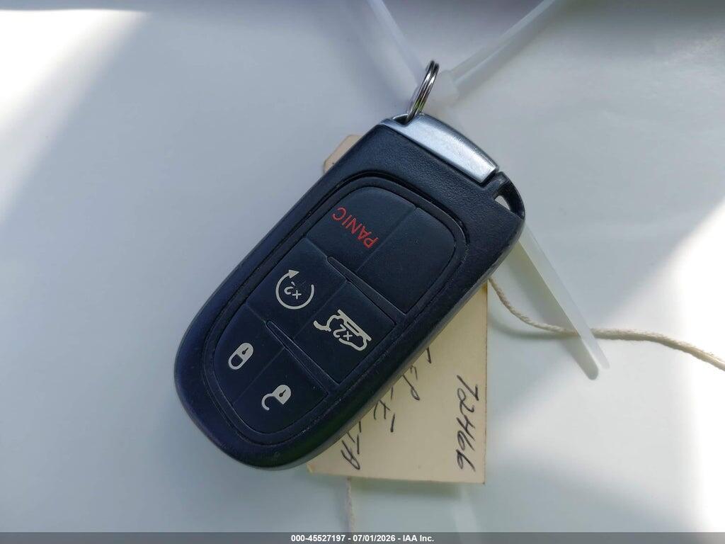 1C4PJMDB4JD601257 2018 JEEP CHEROKEE photo no. 11