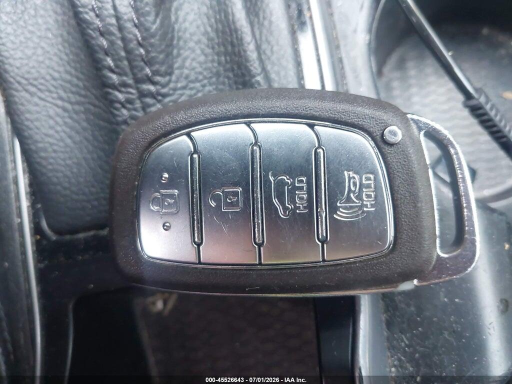KM8J3CA26GU024802 2016 HYUNDAI TUCSON photo no. 11
