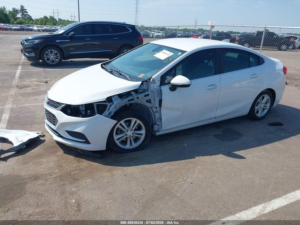 1G1BE5SM2J7206686 2018 CHEVROLET CRUZE photo no. 2