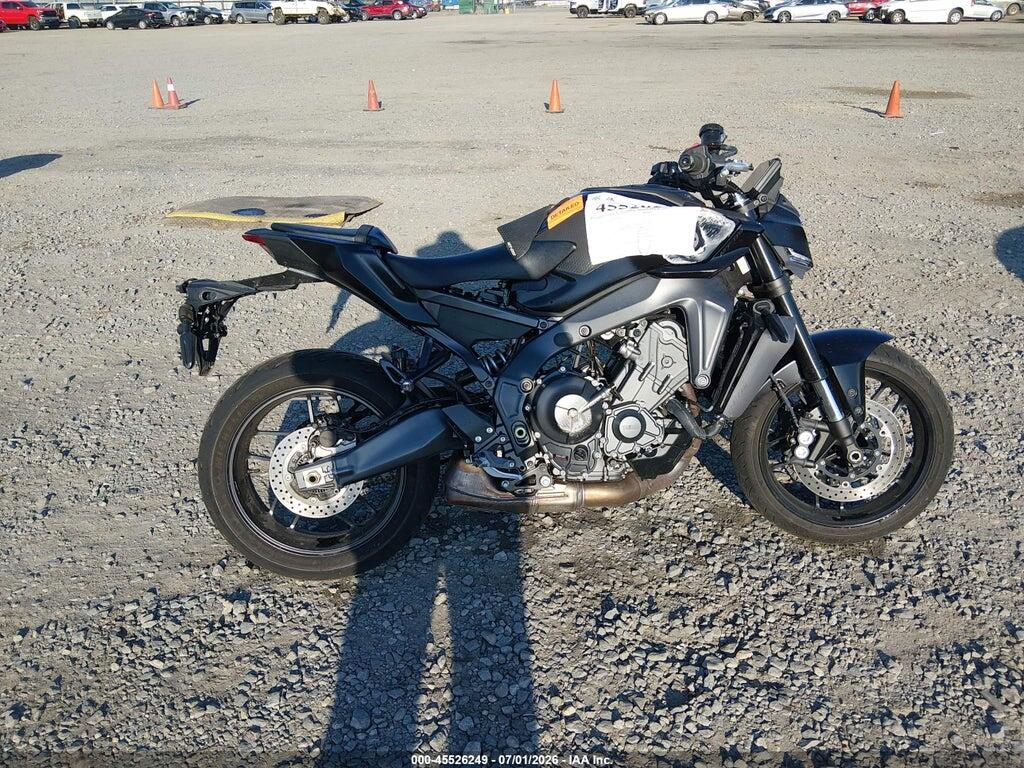 JYARN94E2SA002246 2025 YAMAHA MT09 photo no. 12