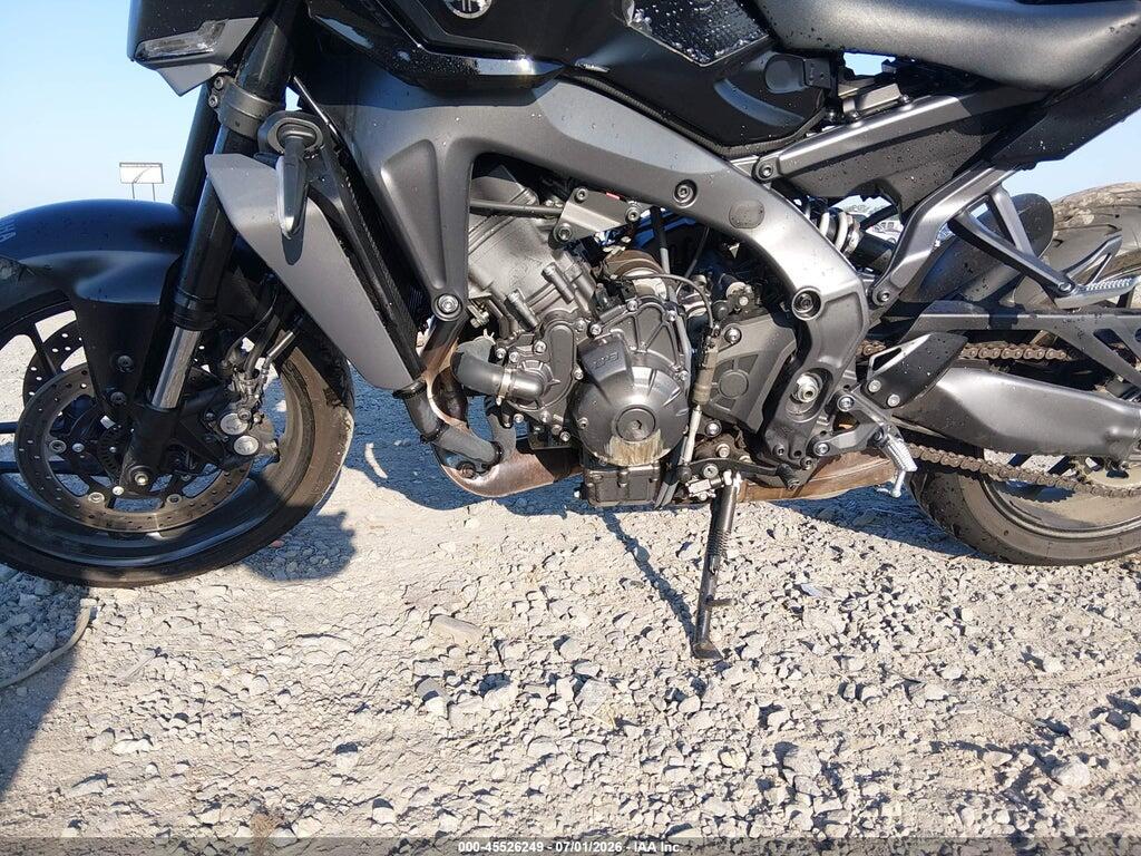 JYARN94E2SA002246 2025 YAMAHA MT09 photo no. 9