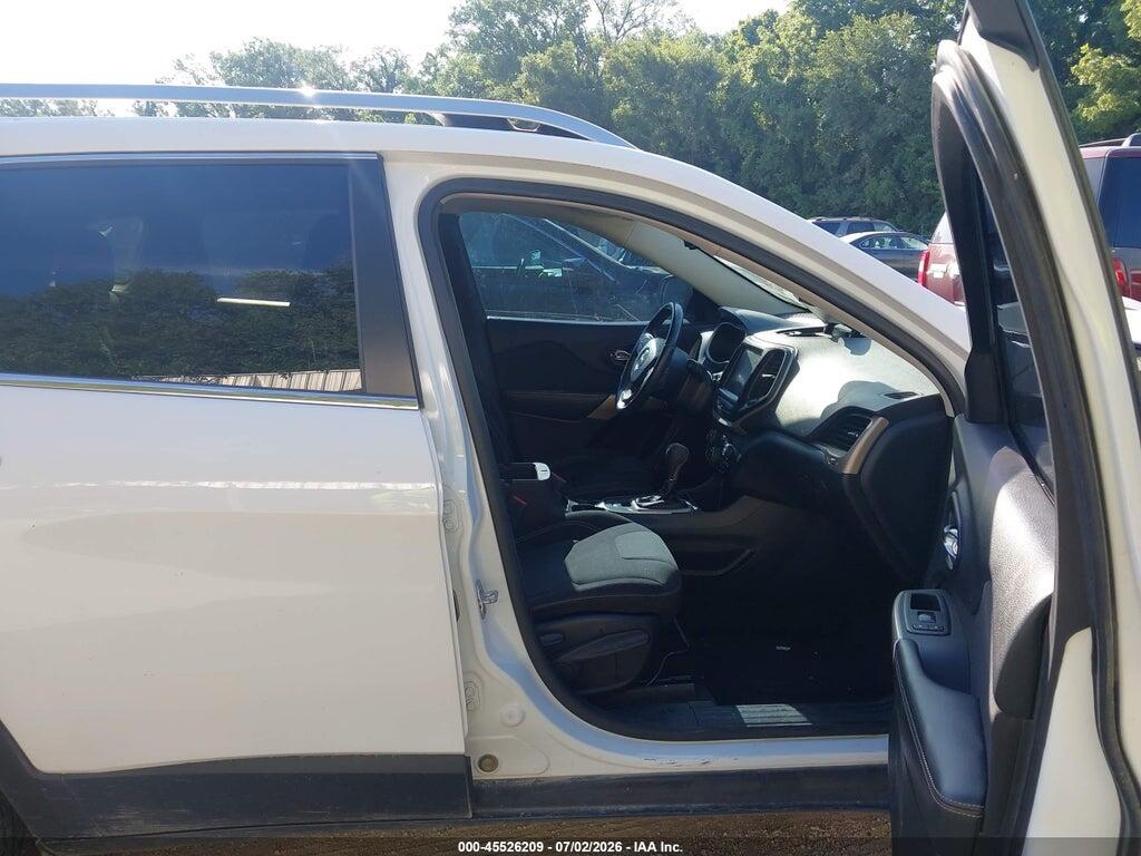 1C4PJLCS3HD219159 2017 JEEP CHEROKEE photo no. 5