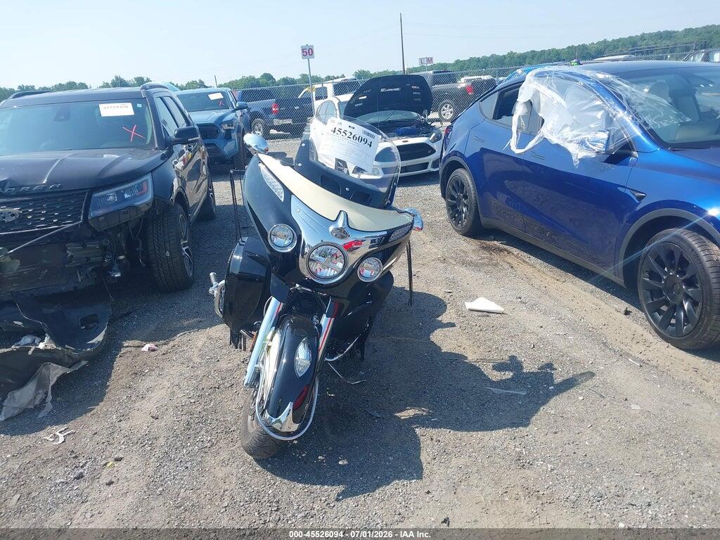 56KTRAAA8H3356216 2017 INDIAN MOTORCYCLE CO. ROADMASTER photo no. 5