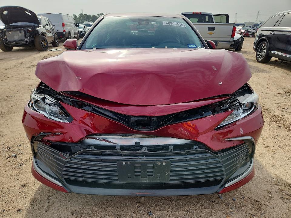 2021 TOYOTA CAMRY LE — Фото 5 из 12