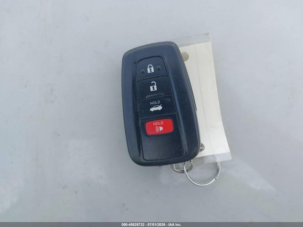 4T1B11HK6JU080718 2018 TOYOTA CAMRY photo no. 11