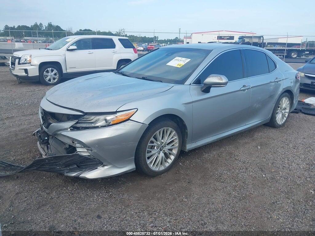 4T1B11HK6JU080718 2018 TOYOTA CAMRY photo no. 2