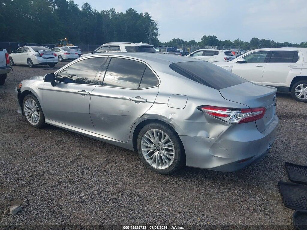 4T1B11HK6JU080718 2018 TOYOTA CAMRY photo no. 3