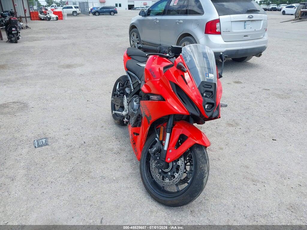 JS1EM13B6T7101174 2026 SUZUKI GSX800 photo no. 1