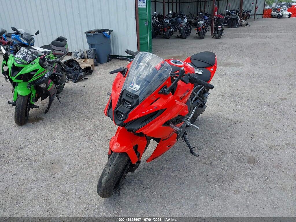 JS1EM13B6T7101174 2026 SUZUKI GSX800 photo no. 2