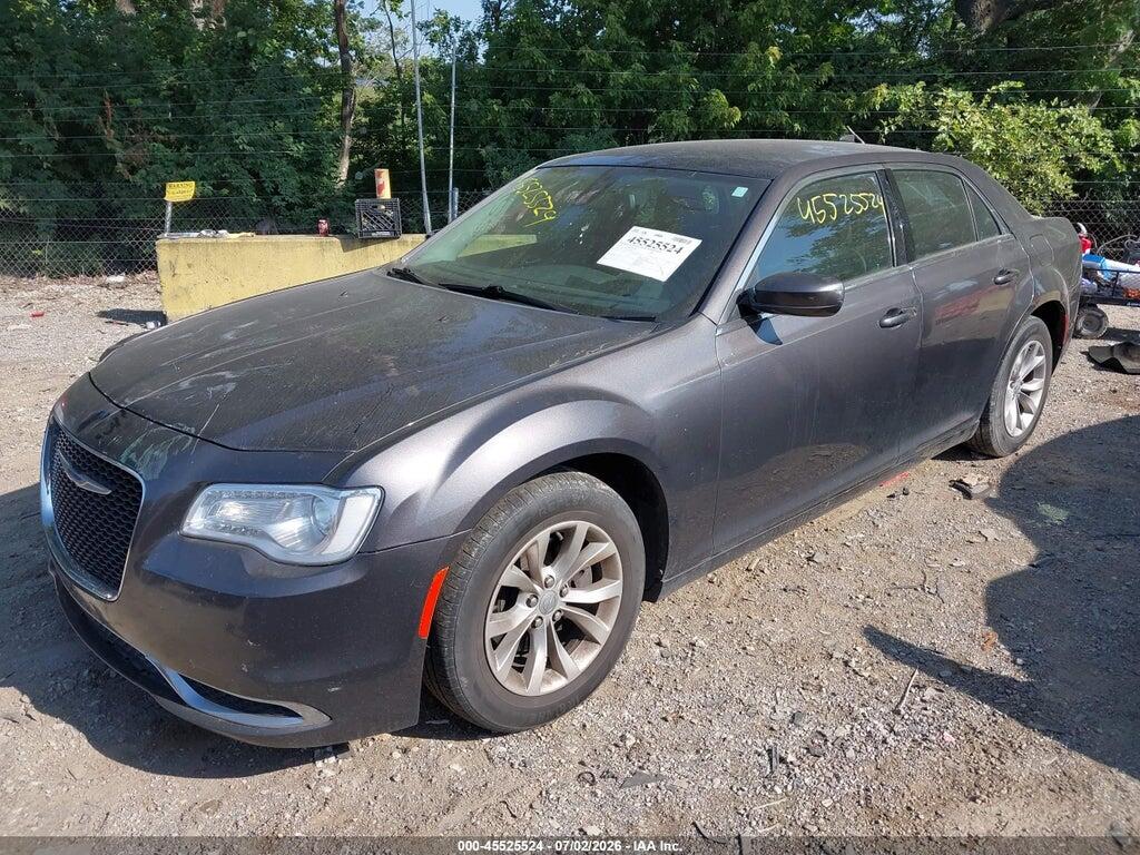 2C3CCAAG5JH340929 2018 CHRYSLER 300 photo no. 2