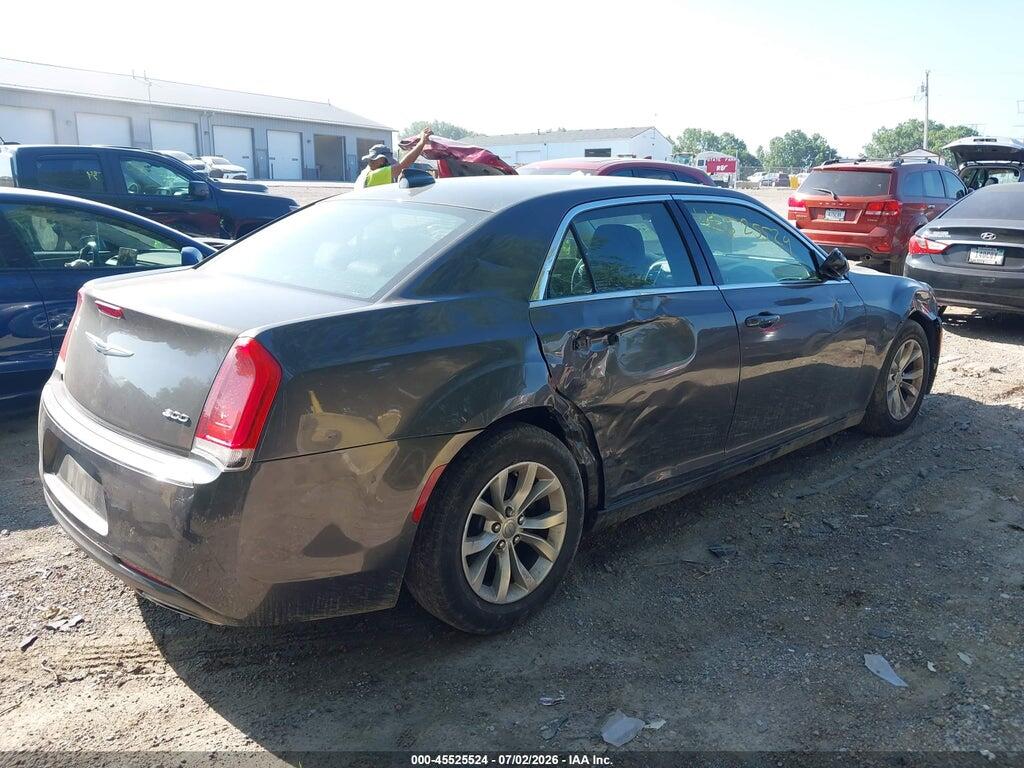 2C3CCAAG5JH340929 2018 CHRYSLER 300 photo no. 4