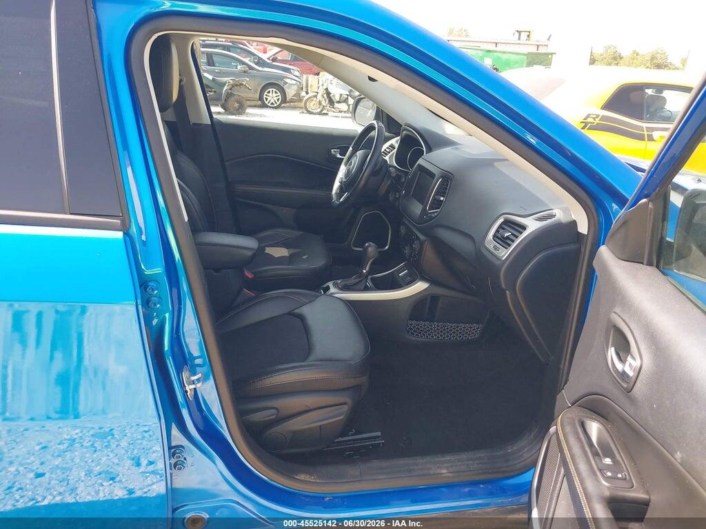 3C4NJCBB7KT699717 2019 JEEP COMPASS photo no. 5