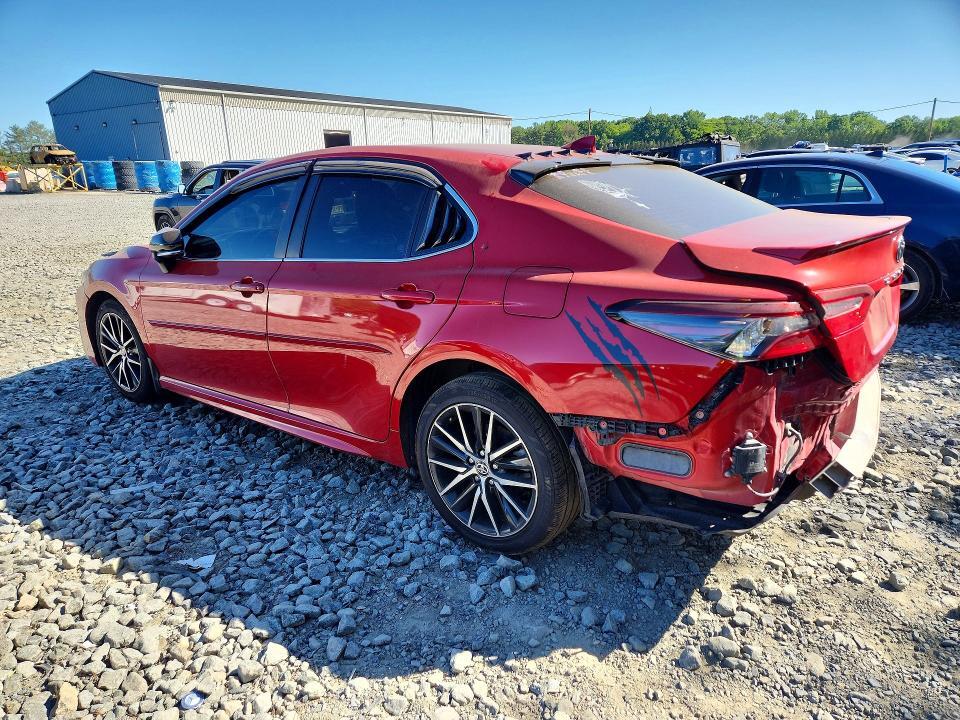 2021 TOYOTA CAMRY SE — Фото 2 из 12