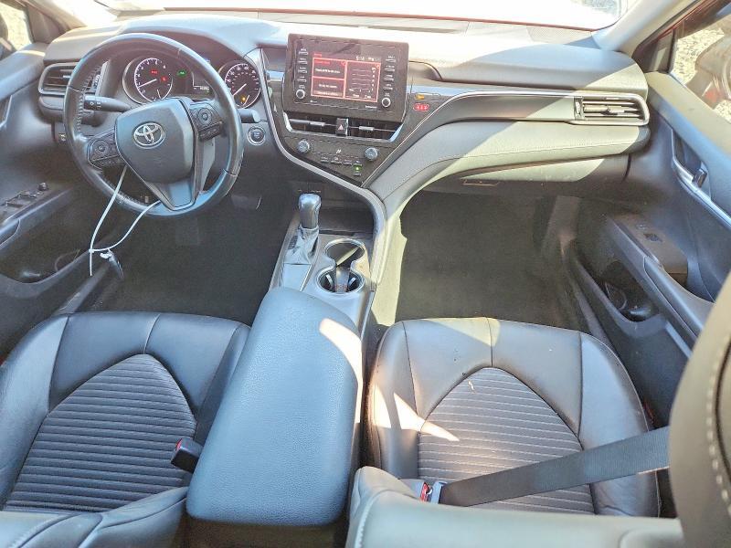 2021 TOYOTA CAMRY SE — Фото 8 из 12