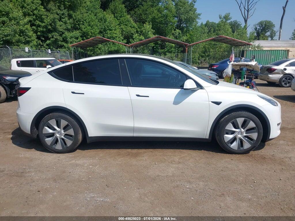 5YJYGAEE3MF265561 2021 TESLA MODEL Y photo no. 12