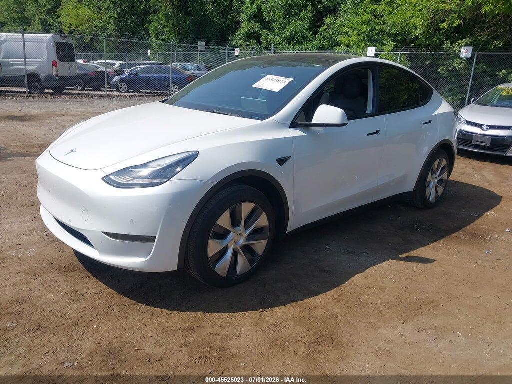 5YJYGAEE3MF265561 2021 TESLA MODEL Y photo no. 2