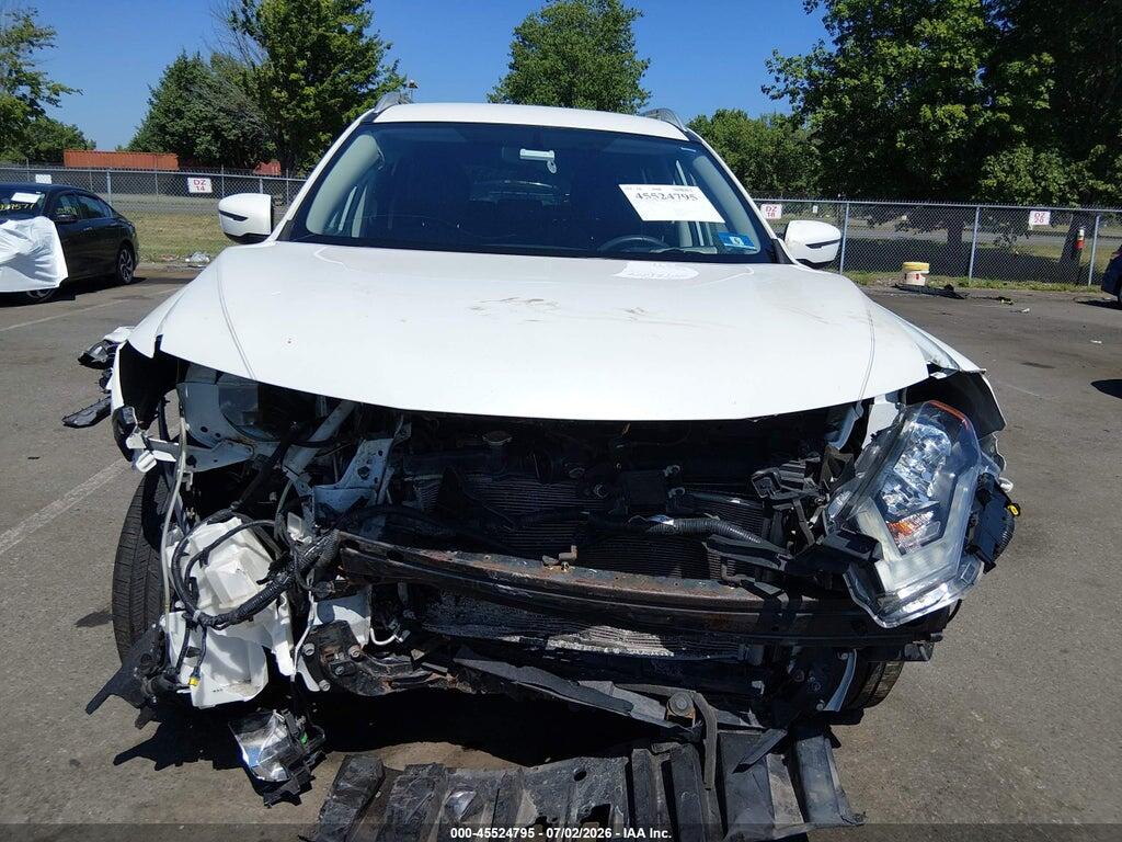 KNMAT2MVXJP582663 2018 NISSAN ROGUE photo no. 12