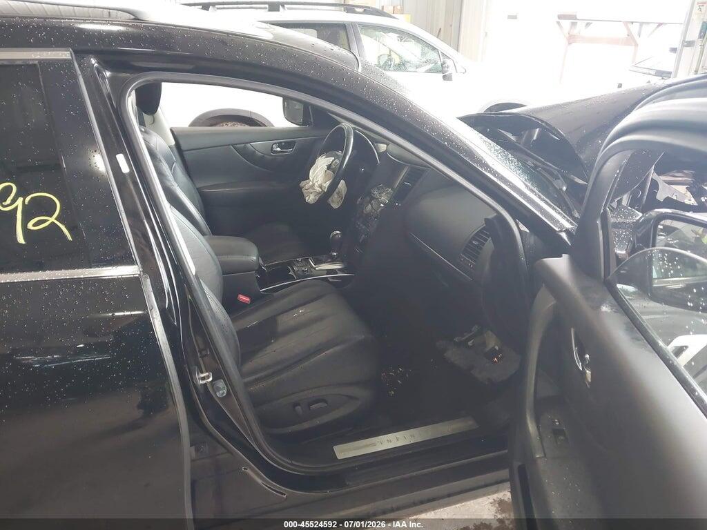 JN8CS1MW2HM411887 2017 INFINITI QX70 photo no. 5