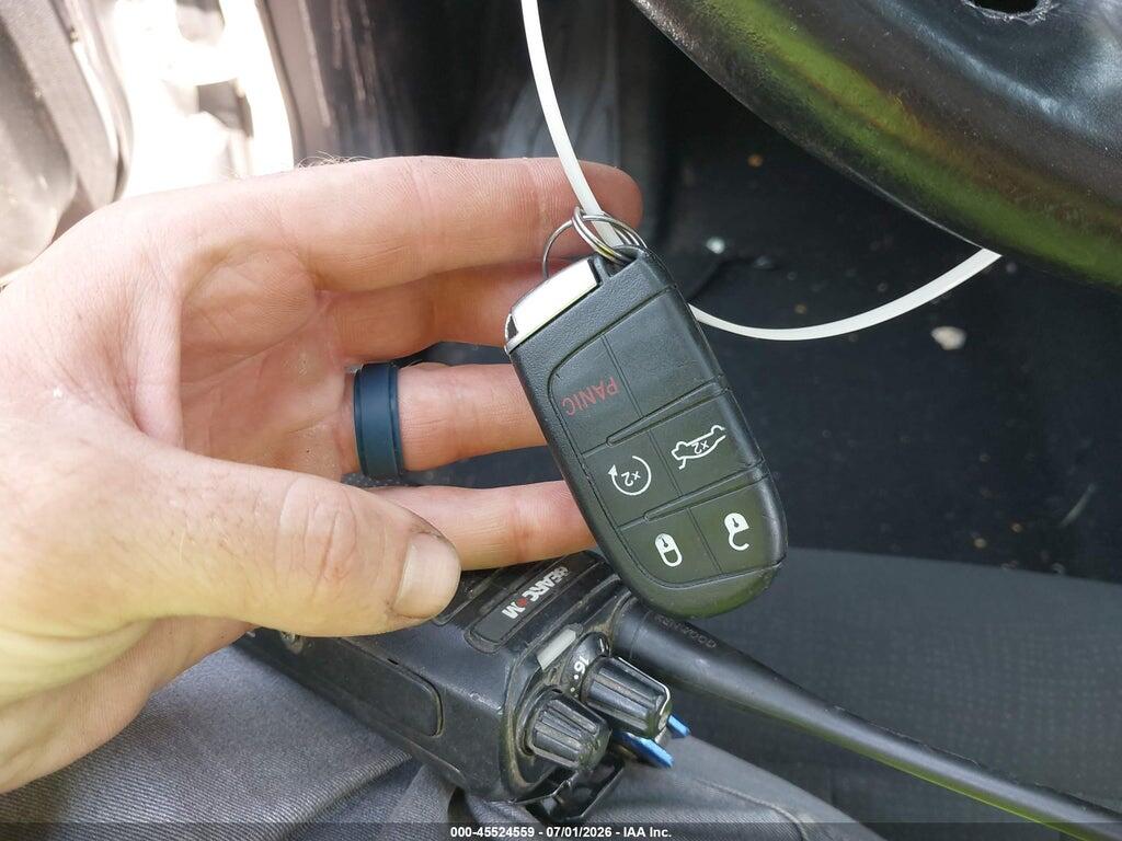 1C3CCCAB9GN133718 2016 CHRYSLER 200 photo no. 11