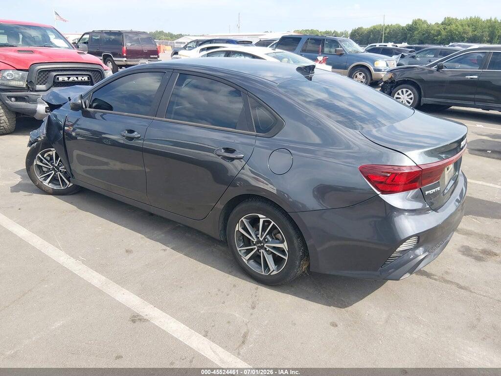3KPF24AD3PE640458 2023 KIA FORTE photo no. 3