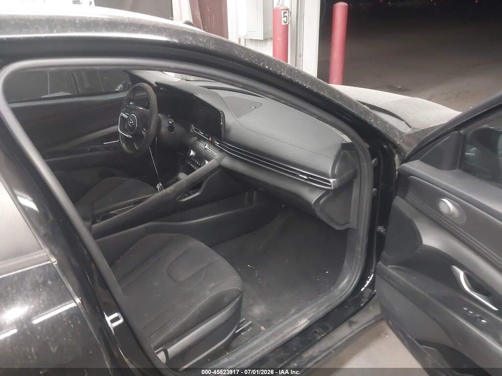 KMHLS4AG3PU516555 2023 HYUNDAI ELANTRA photo no. 5