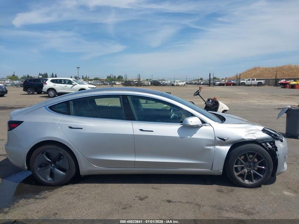 5YJ3E1EB7JF091236 2018 TESLA MODEL 3 photo no. 12