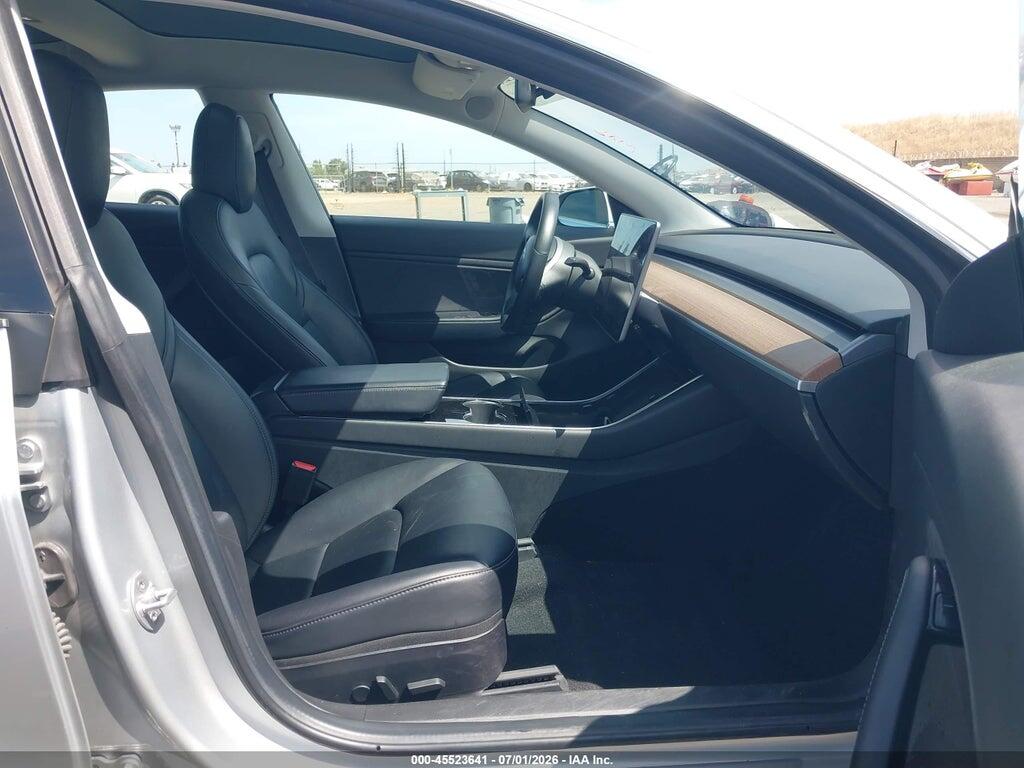 5YJ3E1EB7JF091236 2018 TESLA MODEL 3 photo no. 5