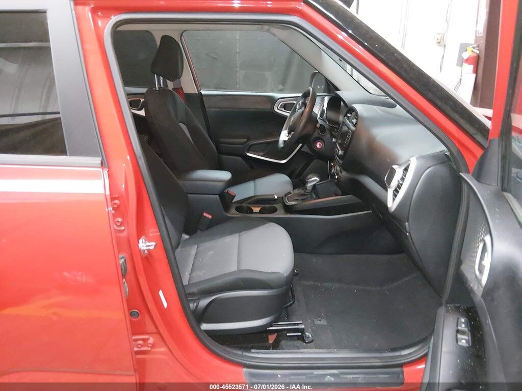 KNDJ23AU1P7191348 2023 KIA SOUL photo no. 5