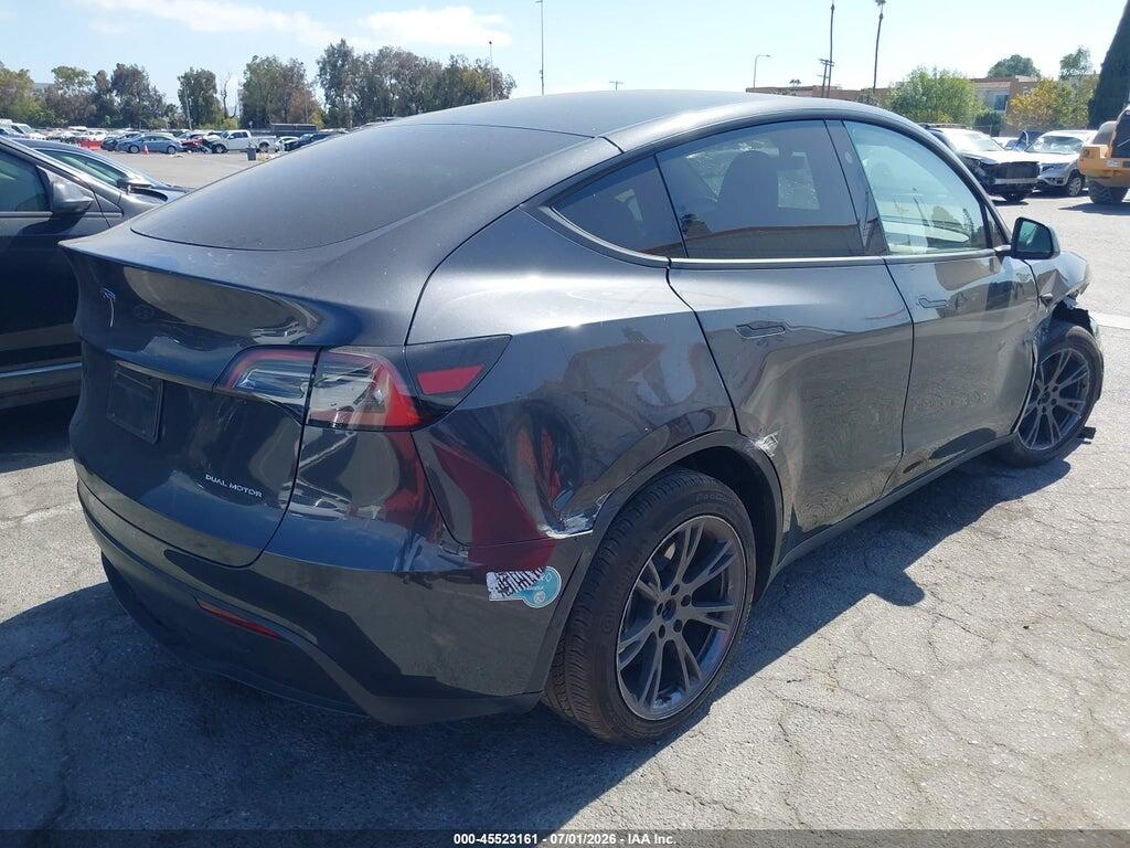 7SAYGDEE5SF285425 2025 TESLA MODEL Y photo no. 4