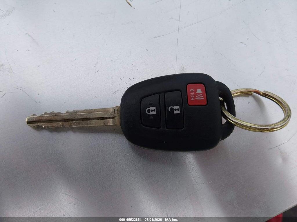 JTMBFREV1GJ072362 2016 TOYOTA RAV4 photo no. 11