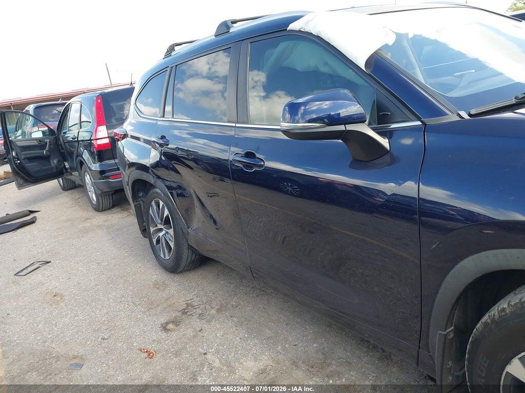 5TDKDRAH3PS018571 2023 TOYOTA HIGHLANDER photo no. 6