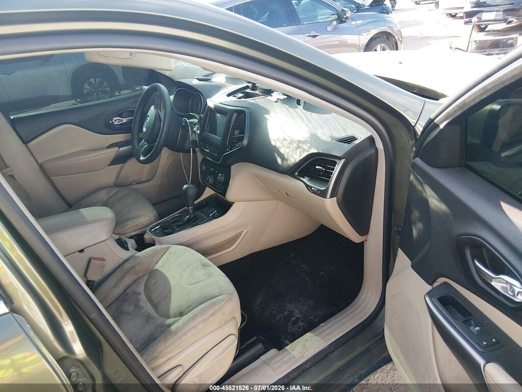 1C4PJLCB2KD242133 2019 JEEP CHEROKEE photo no. 5