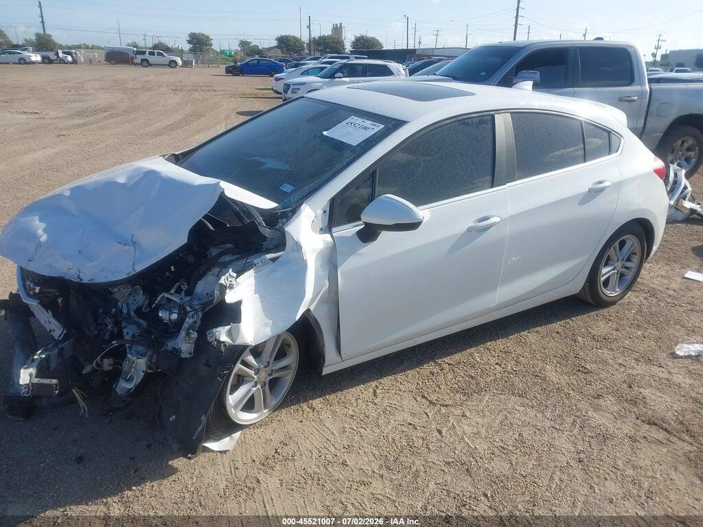 3G1BE6SM2HS508903 2017 CHEVROLET CRUZE photo no. 2