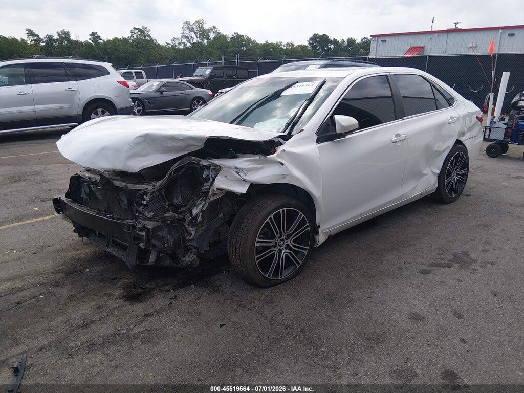 4T1BF1FK5GU193993 2016 TOYOTA CAMRY photo no. 2