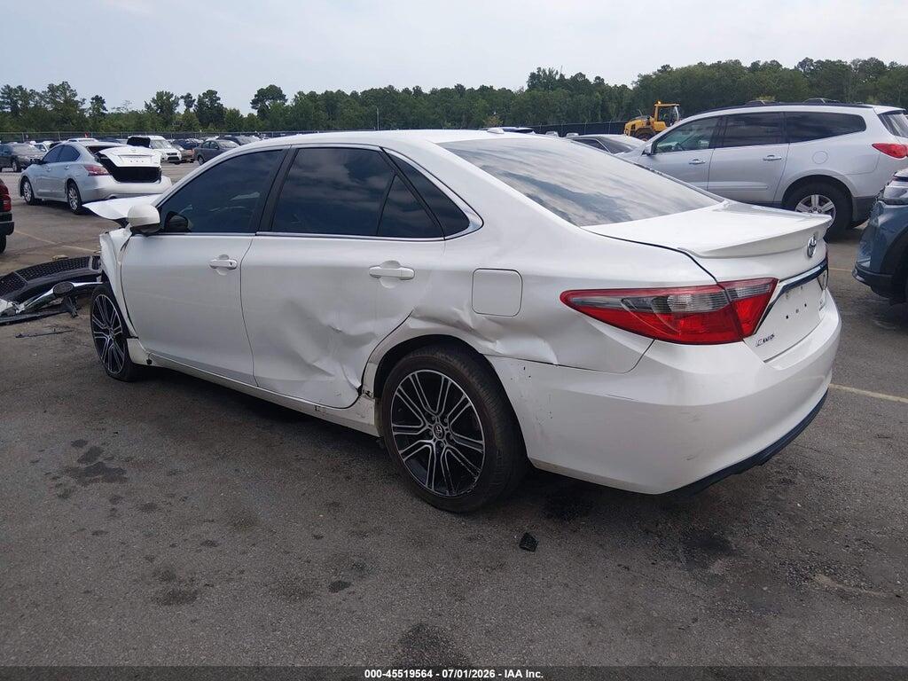 4T1BF1FK5GU193993 2016 TOYOTA CAMRY photo no. 3