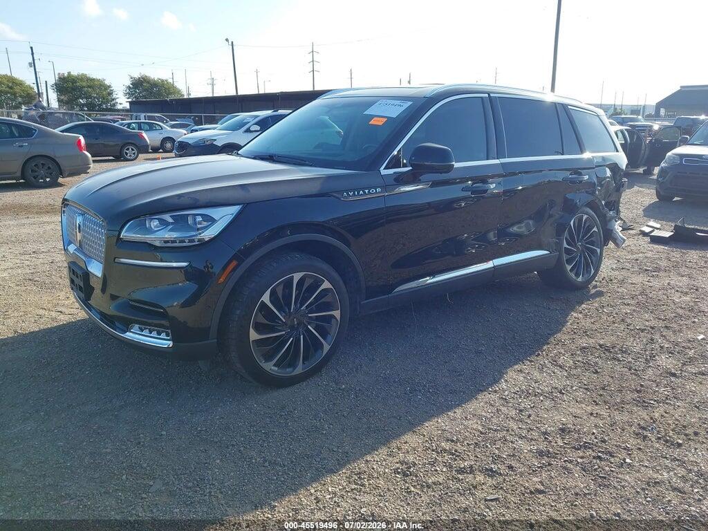 5LM5J7XC4PGL00744 2023 LINCOLN AVIATOR photo no. 2