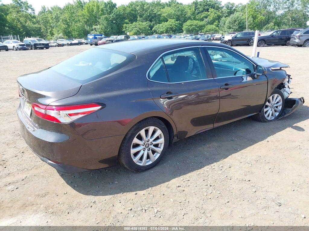 4T1B11HK1JU079900 2018 TOYOTA CAMRY photo no. 4