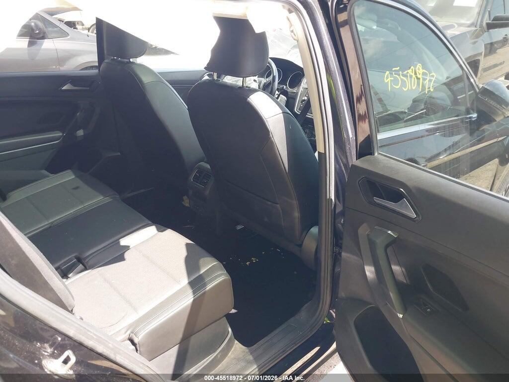 3VV2B7AX4JM110640 2018 VOLKSWAGEN TIGUAN photo no. 8