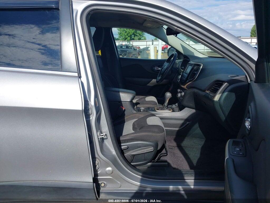1C4PJMCX0JD520799 2018 JEEP CHEROKEE photo no. 5