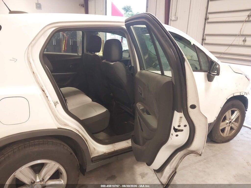 3GNCJKSB9KL201090 2019 CHEVROLET TRAX photo no. 8