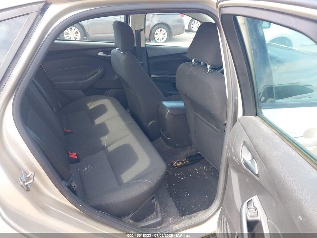 1FADP3F25HL329722 2017 FORD FOCUS photo no. 8