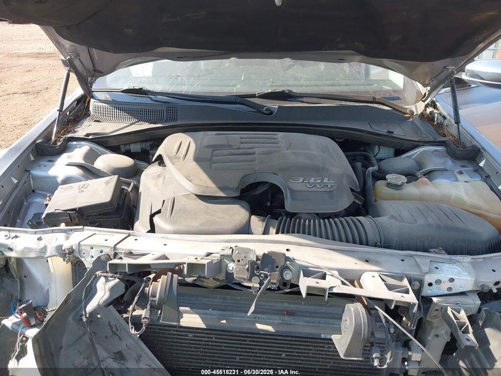 2C3CCAEG1JH142679 2018 CHRYSLER 300 photo no. 10