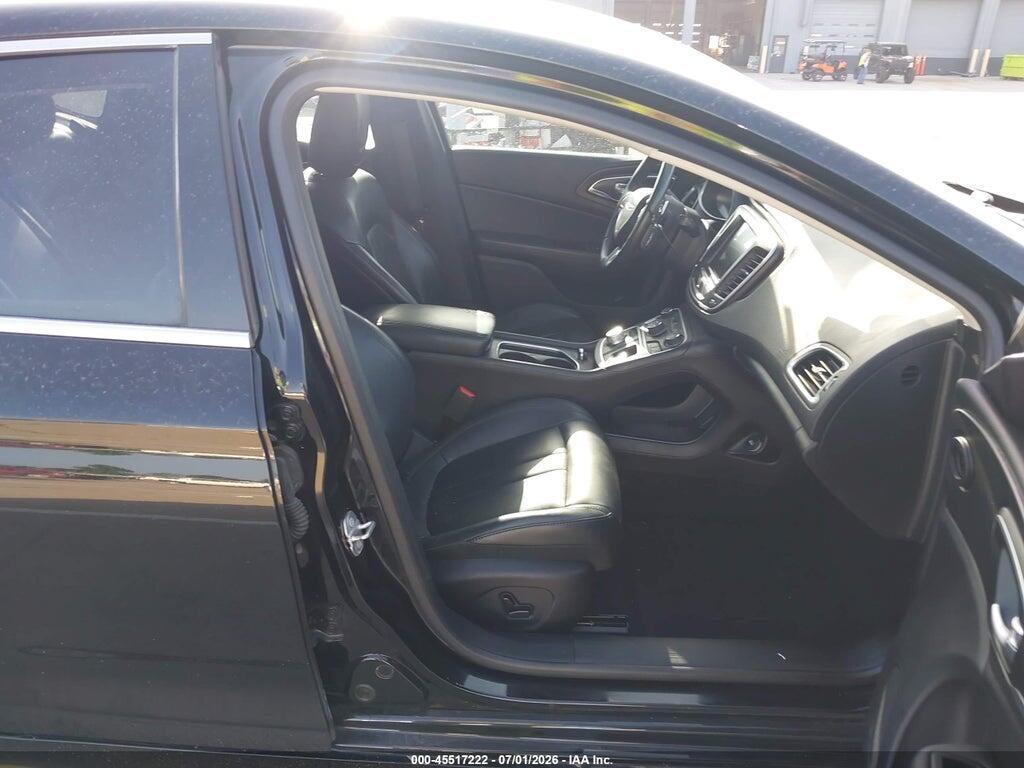 1C3CCCAG0HN510143 2017 CHRYSLER 200 photo no. 5