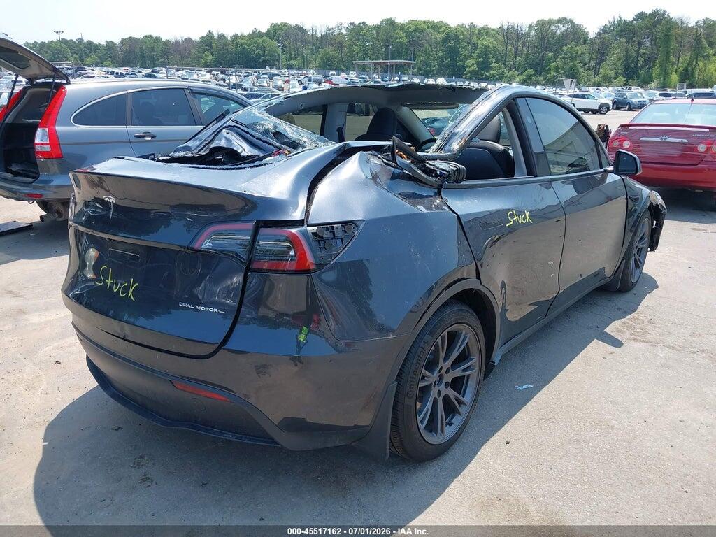 7SAYGDEE5SF284744 2025 TESLA MODEL Y photo no. 4