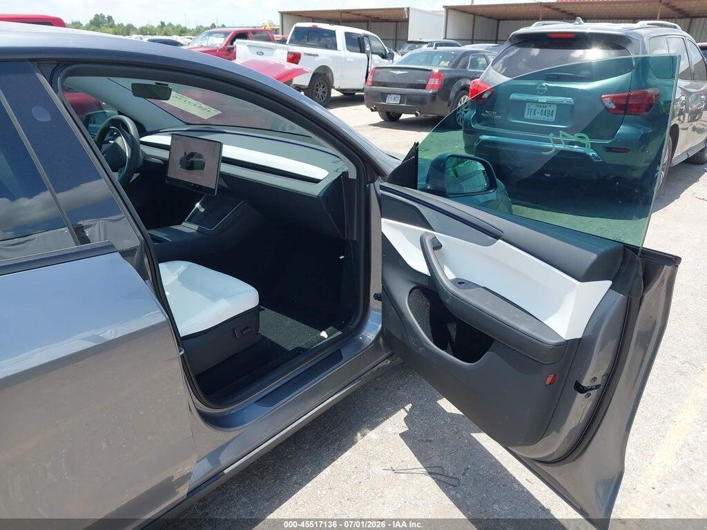 7SAYGDED2TA469095 2026 TESLA MODEL Y photo no. 5
